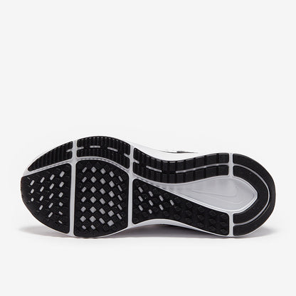 Nike Womens Structure 25