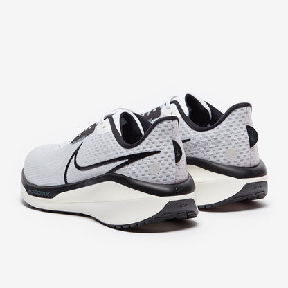Nike Vomero 17