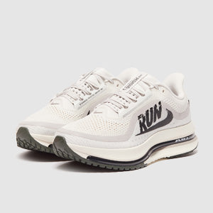 Nike Pegasus Premium