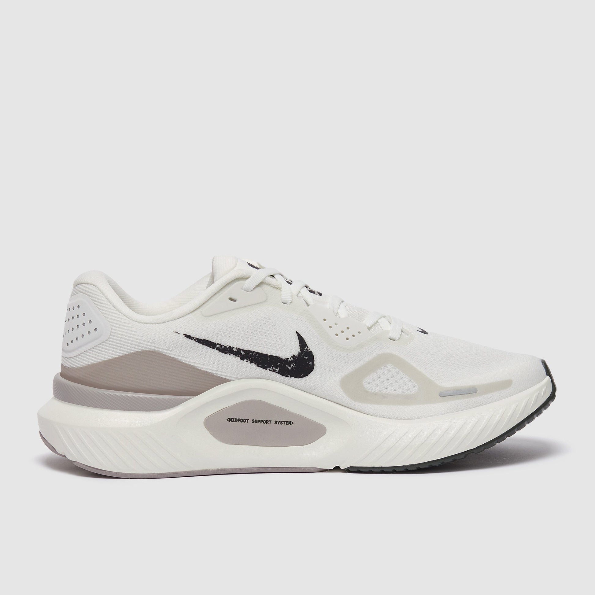 Nike Structure 26
