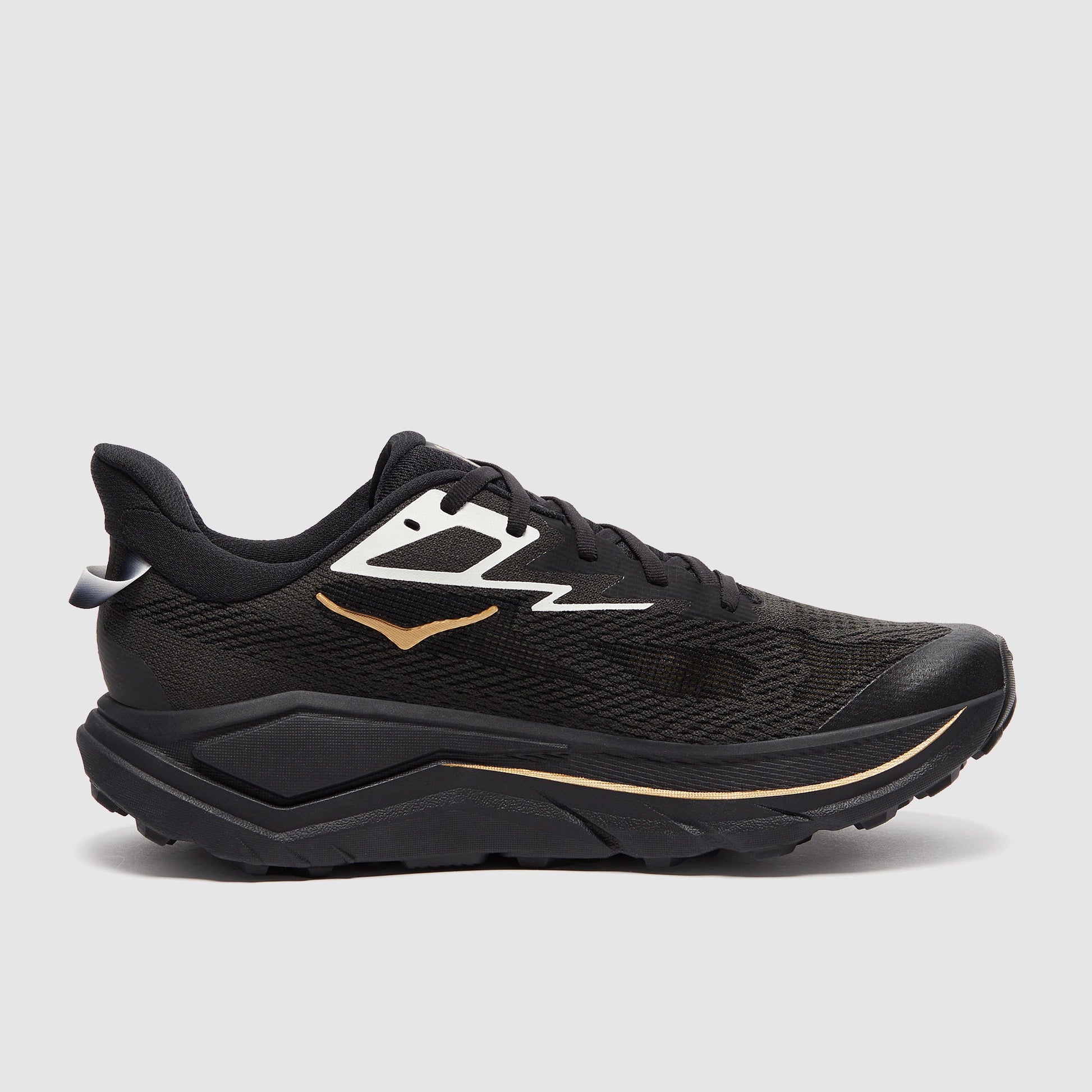 Hoka Challenger 8