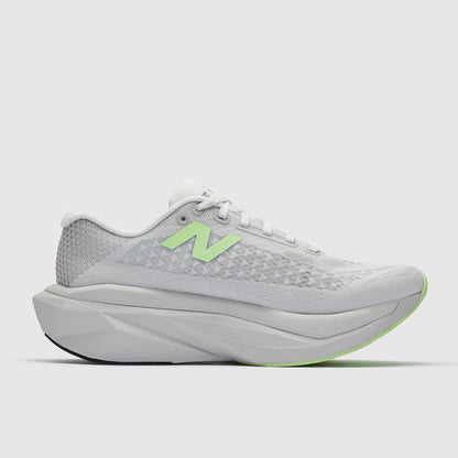 New Balance FuelCell Supercomp Trainer v3