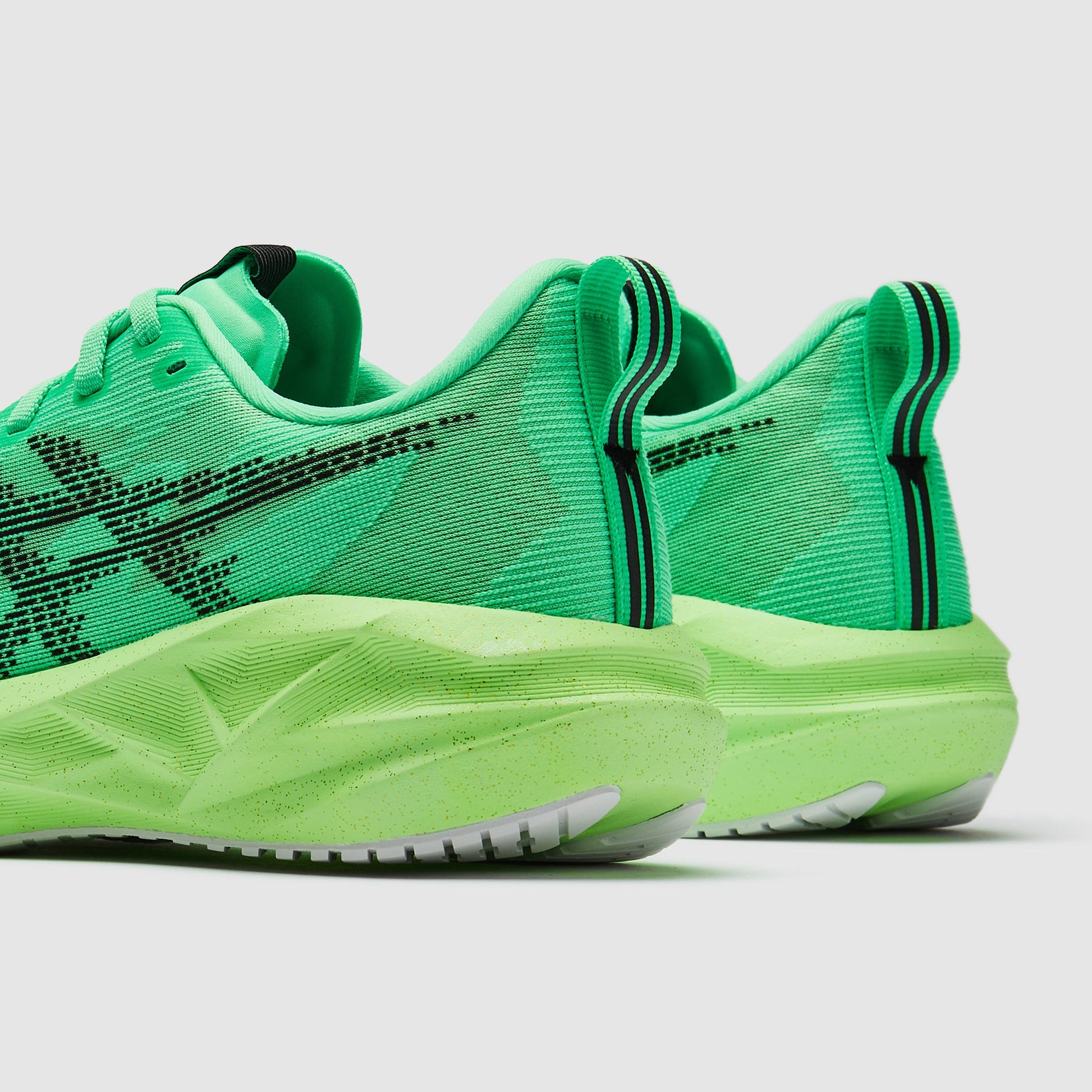 Asics Womens Novablast 5
