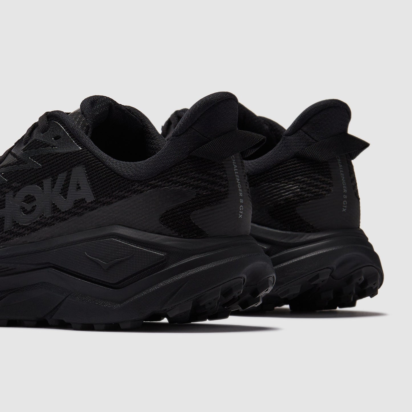 Hoka Challenger 8 GORE-TEX