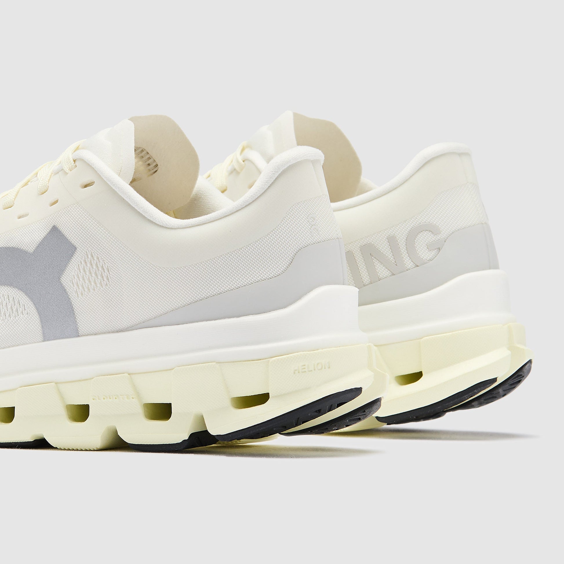 On Womens Cloudflow 5