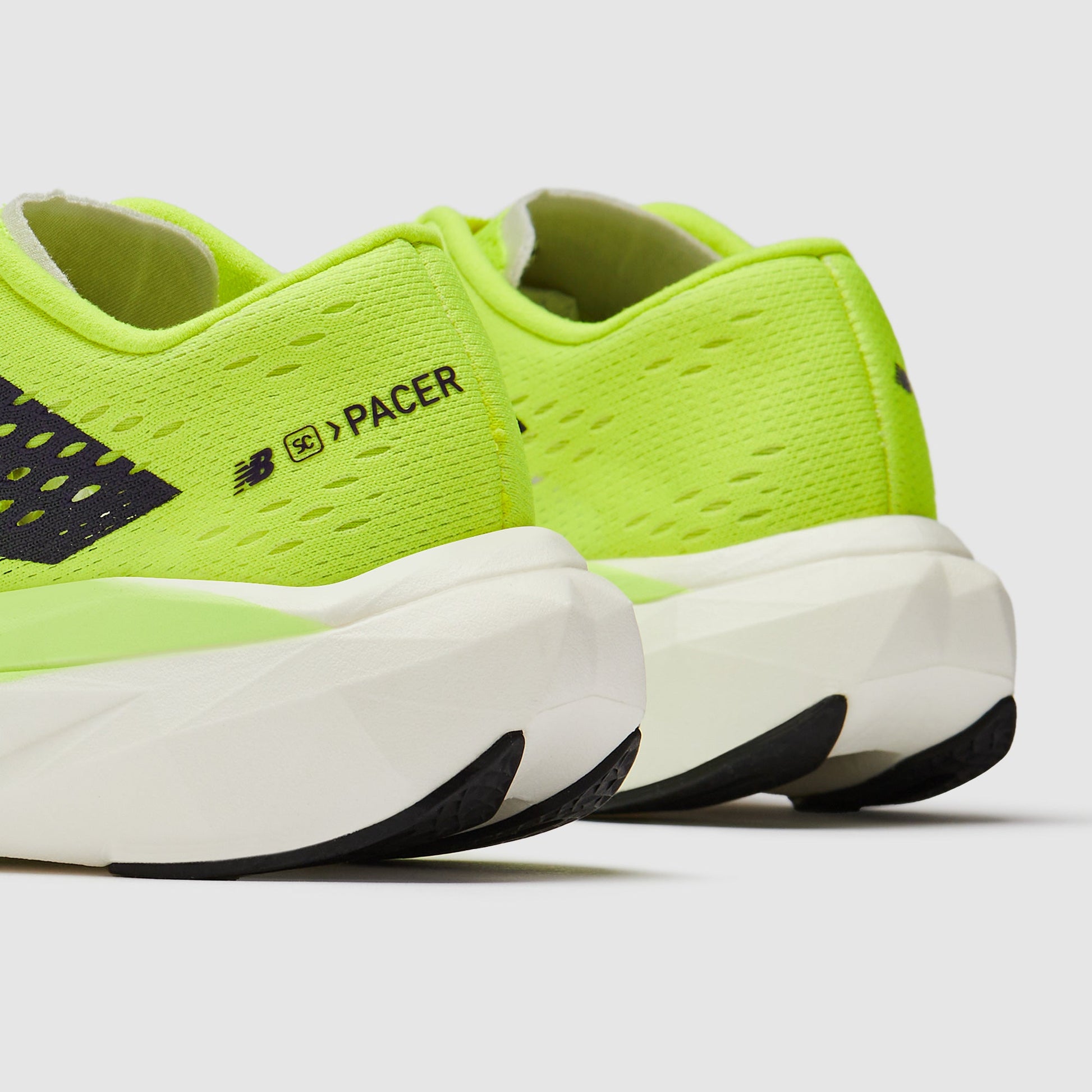 New Balance Womens FuelCell Pacer
