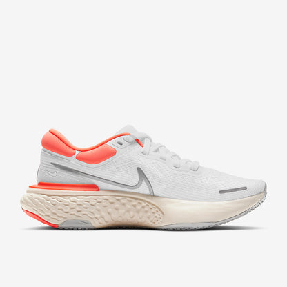 Nike Womens ZoomX Invincible Run Flyknit - White/Metallic Silver