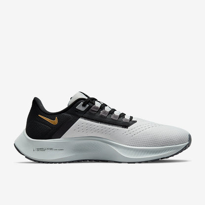 Nike Air Zoom Pegasus 38 - Photon Dust/Mtlc Gold Coin