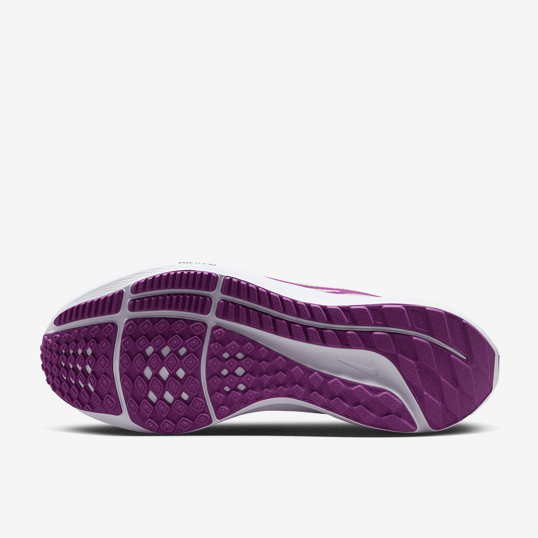 Nike Womens Pegasus 40