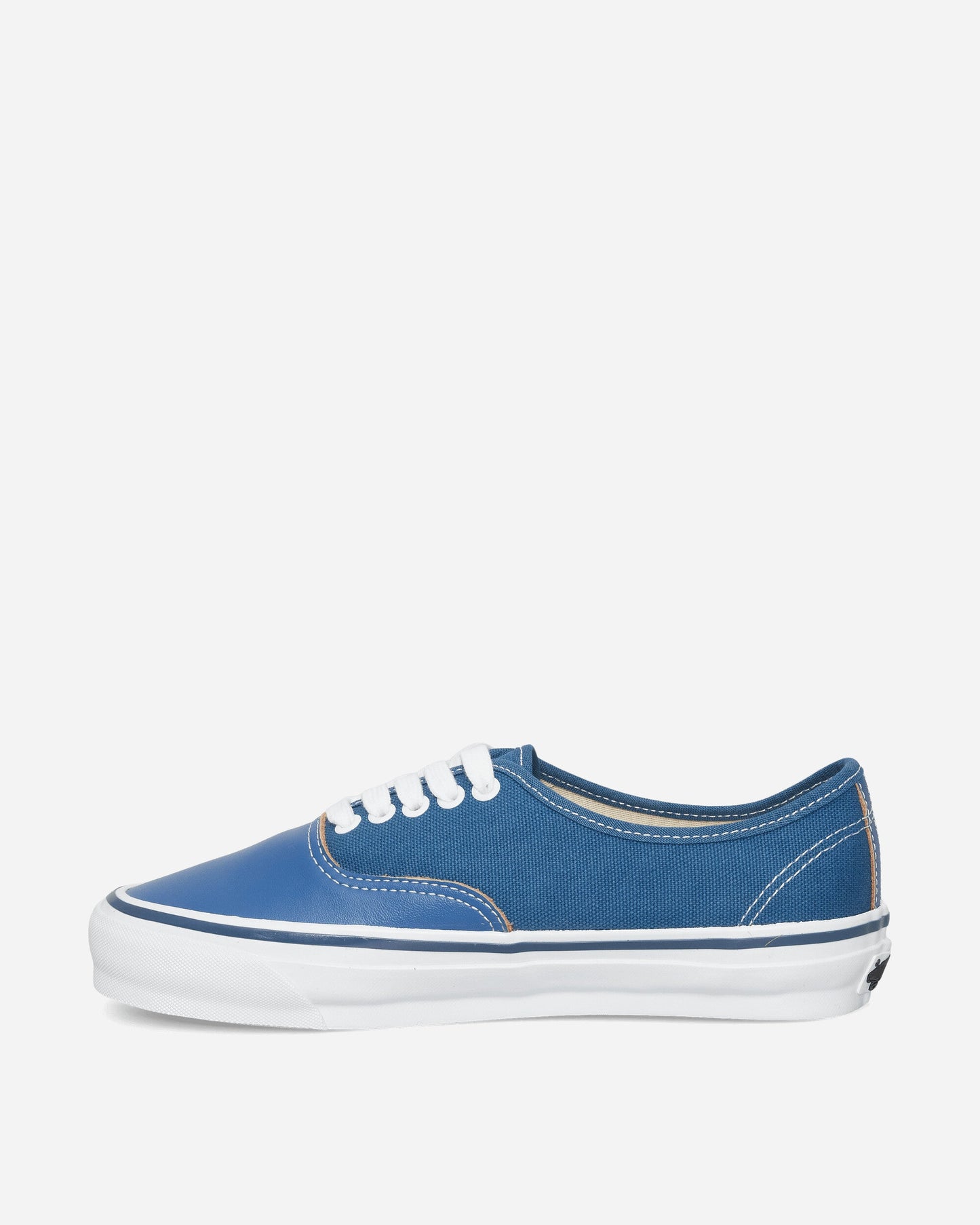 Authentic 44 Siped Vibram Sneakers Navy