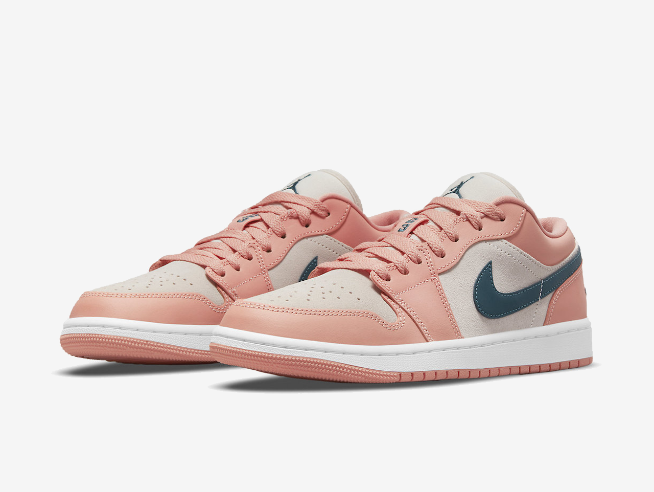Air Jordan 1 Low Light Madder Root (W)