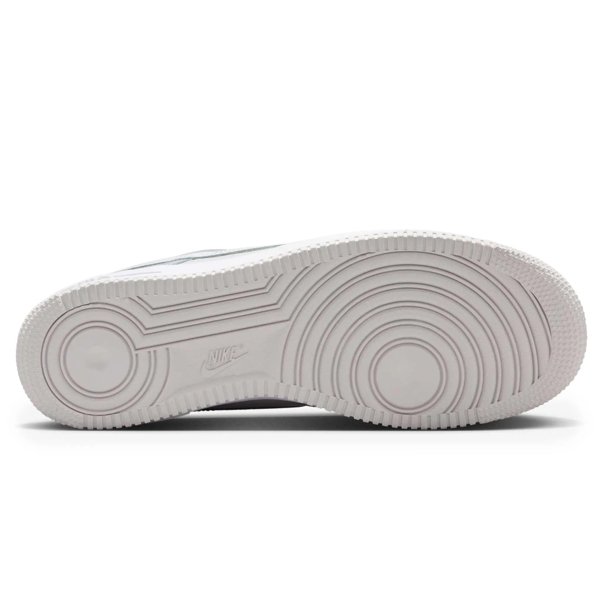 Nike Air Force 1 Low '07 LV8 Wolf Grey Patent